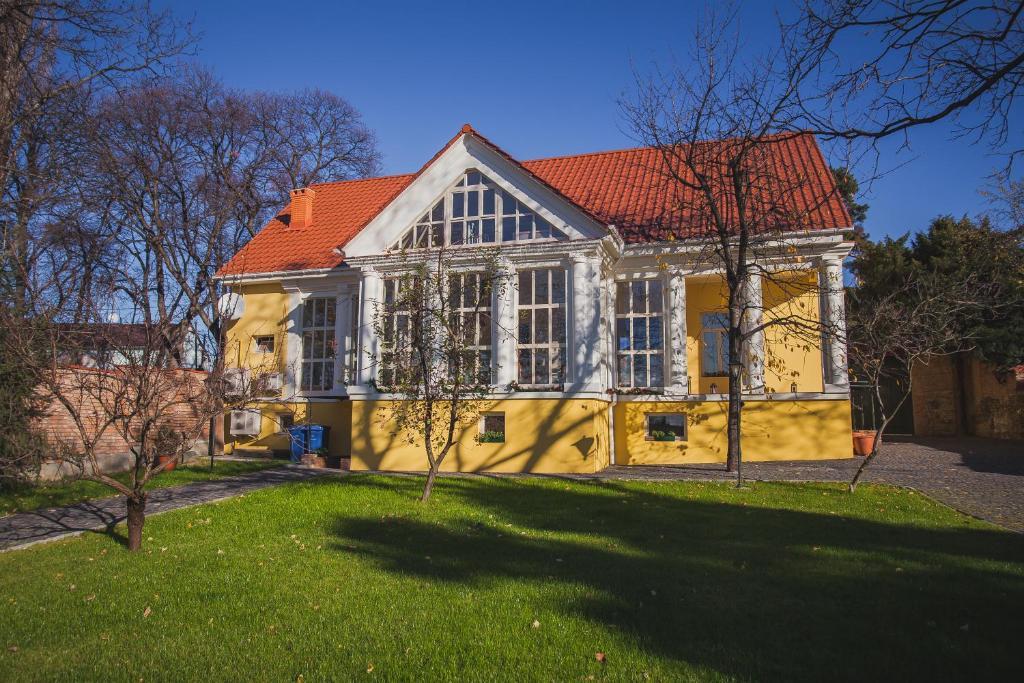 Boutique Hotel Villa P Úzhgorod Exterior foto